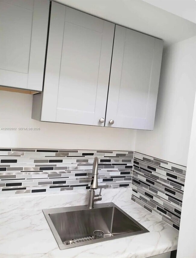 Building Photo - 12312 SW 20th Terrace