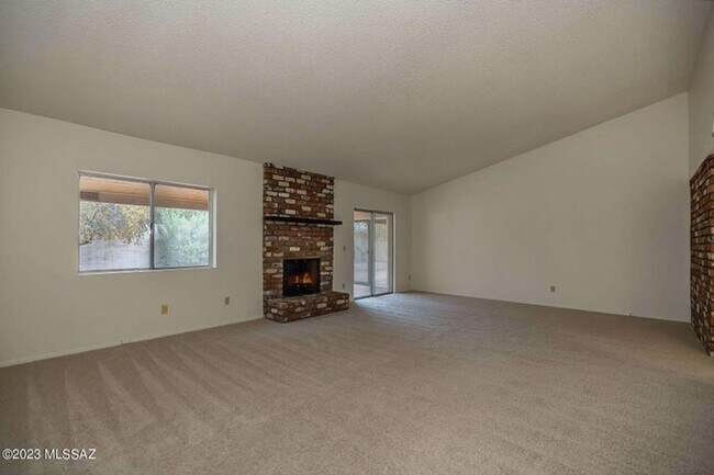 Building Photo - Affordable 2 Bedroom 2 Bath Townhome Near ...