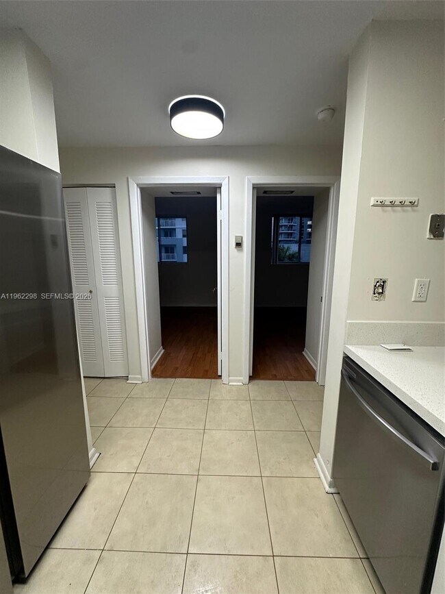 Building Photo - 210 SW 11th St