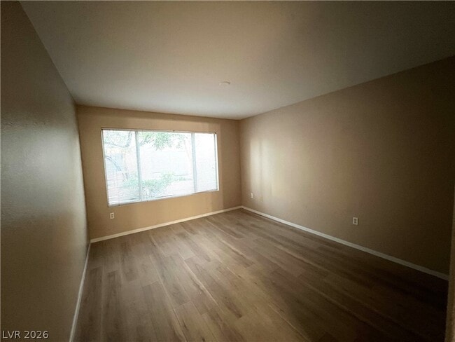 Building Photo - 5710 E Tropicana Ave