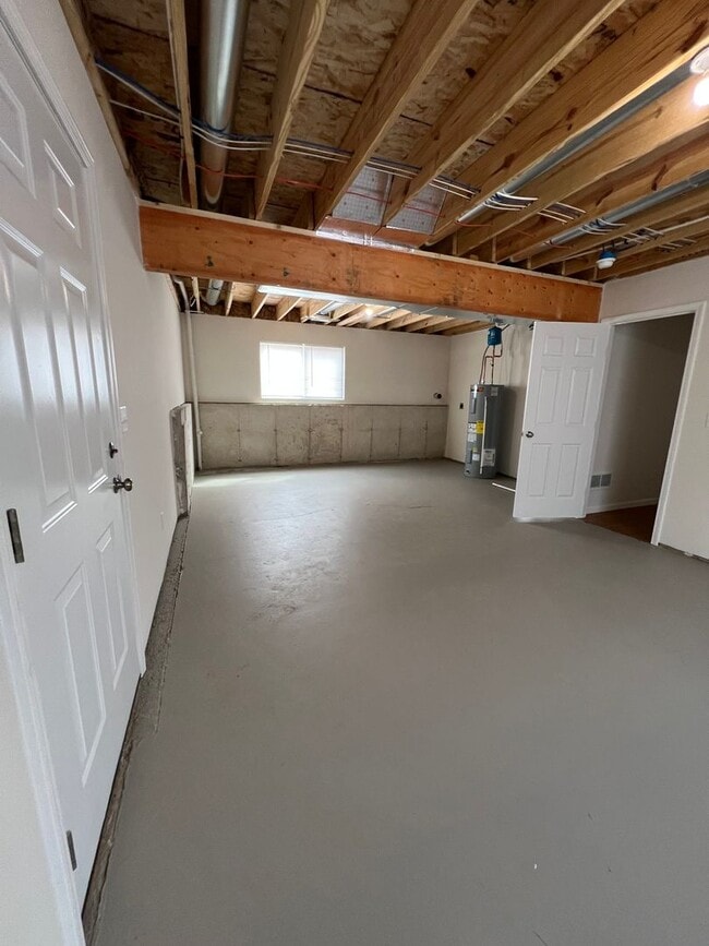 Building Photo - Brand New House 4 beds/2baths