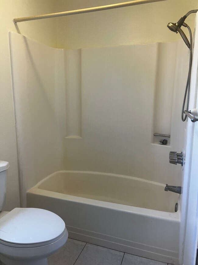 Building Photo - 2BR/2Bath Single Family 1 Car Garage South Venice Home!