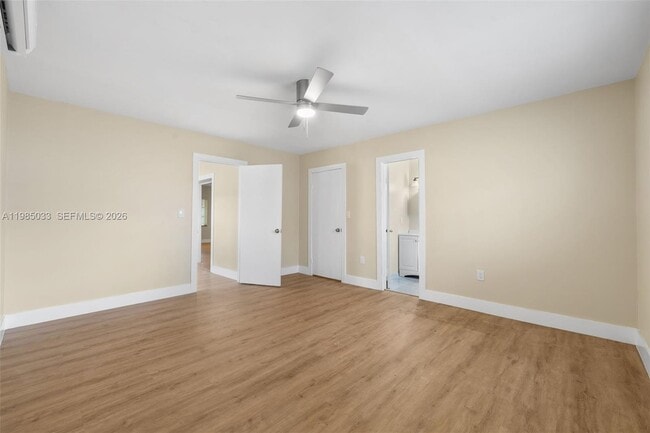 Building Photo - 1840 SW 63rd Ave