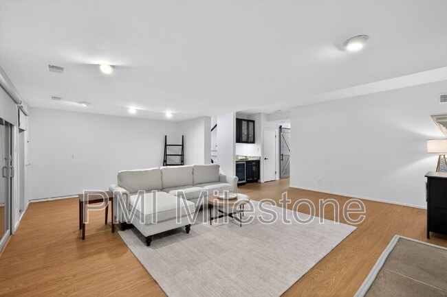 Building Photo - 7830 Whiterim Terrace