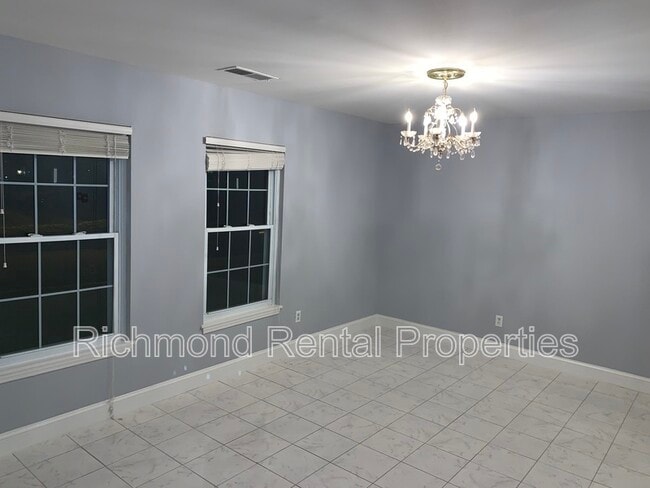 Building Photo - 4 Skipwith Green Cir