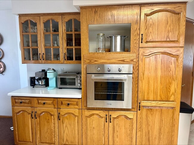 Building Photo - 4739 S Golf Course Dr