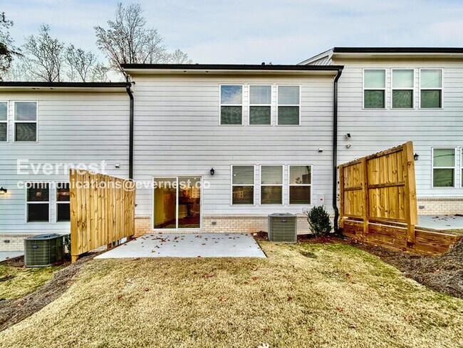 Building Photo - 4285 Marsha St