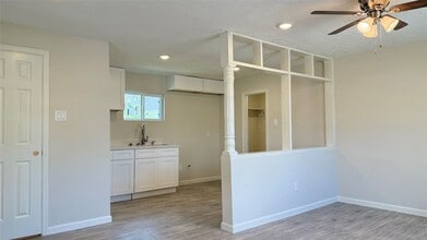 Building Photo - 7010 Brownsville St