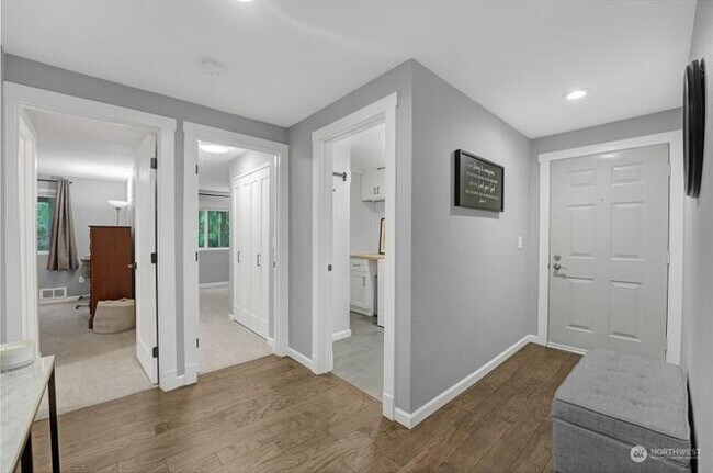 Building Photo - 208 Mountain Park Blvd SW