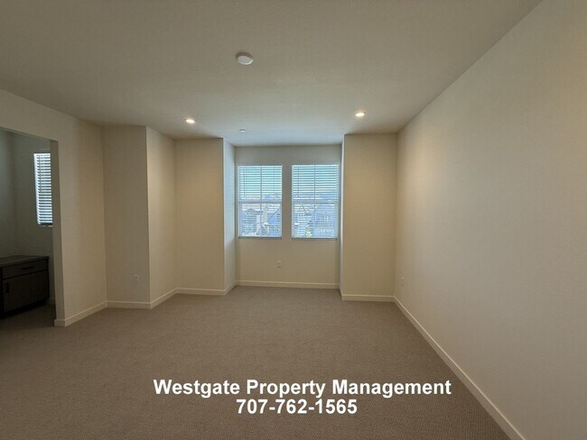Building Photo - 209 Wellness Wy