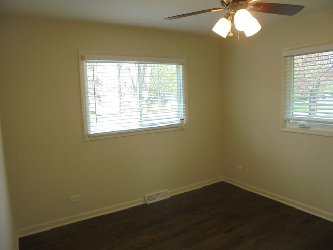 Building Photo - 4513 David Ln