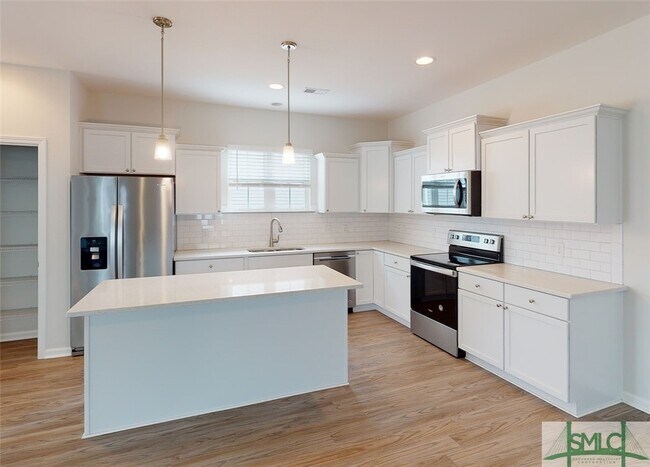 Building Photo - 106 S Trl Wy