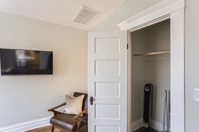 Building Photo - 91 Pearl St