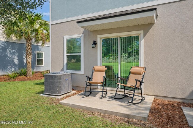 Building Photo - 237 Aralia Ln