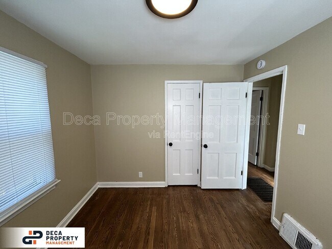 Building Photo - 7749 Utica Dr