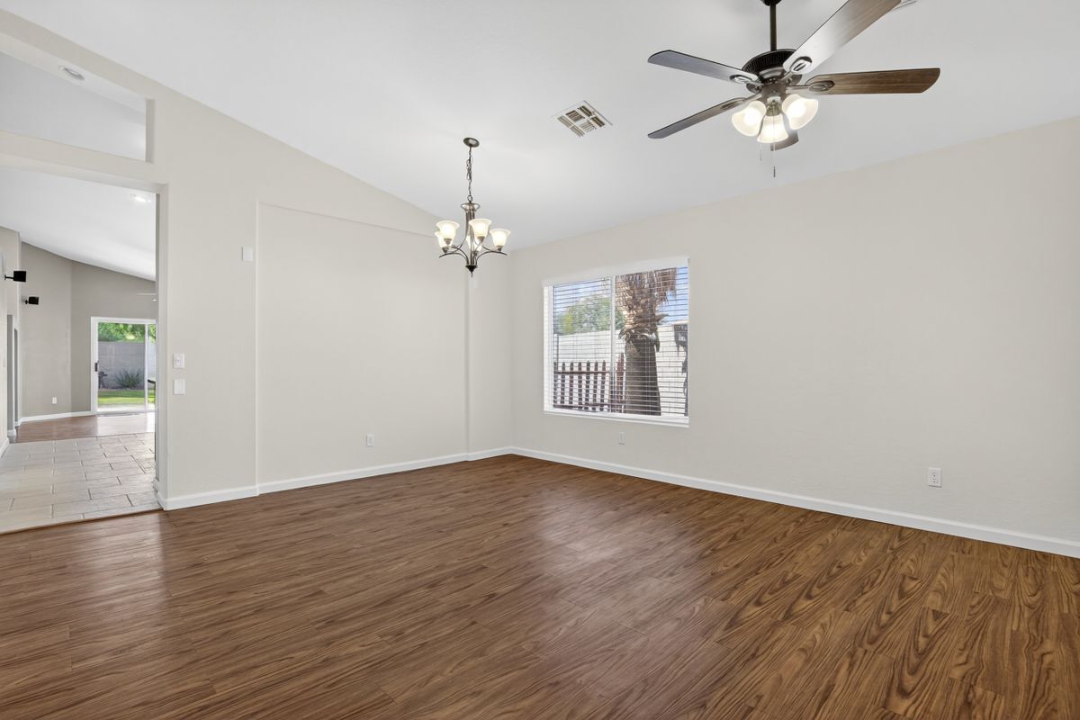 Building Photo - 15481 W Mauna Loa Ln