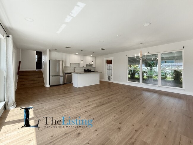 Building Photo - 4501 S Cortez Ave