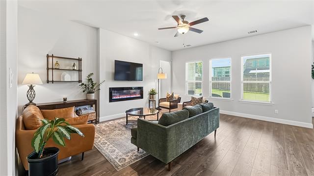 Building Photo - 3017 Creek Meadow Dr