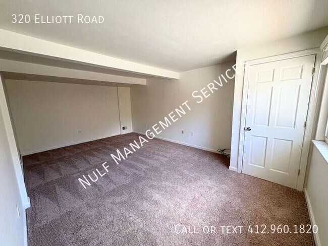 Building Photo - 320 Elliott Rd