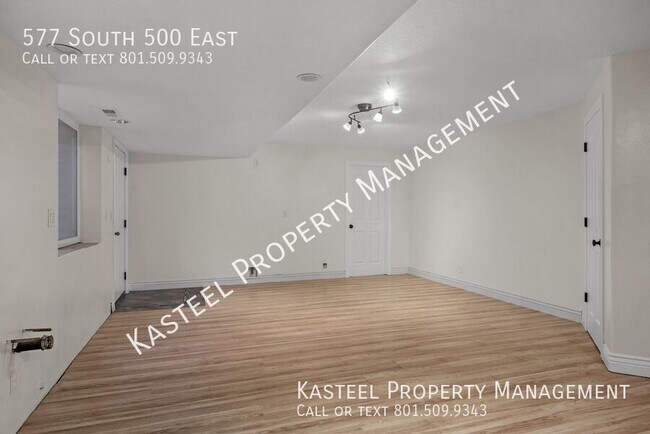 Building Photo - 577 S 500 E St