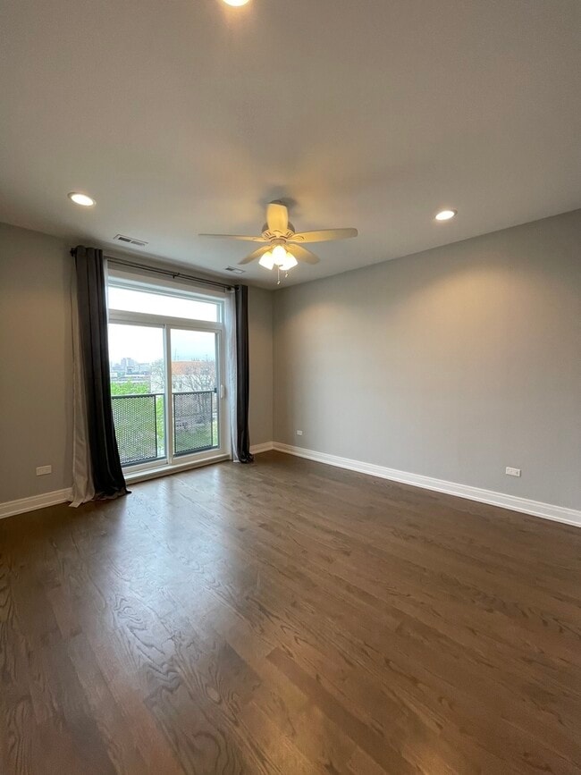 Building Photo - 2036 W 18th St