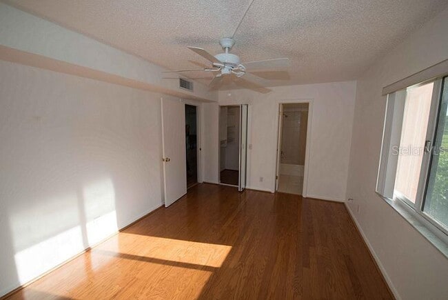 Building Photo - 5532 La Puerta Del Sol Blvd S