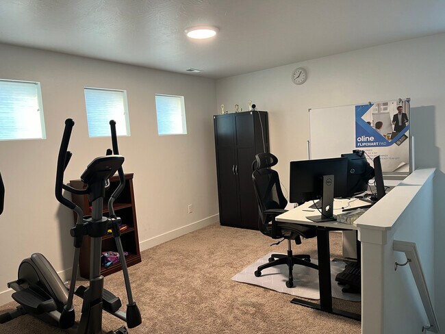 Building Photo - 4592 Rustic Ranch Way