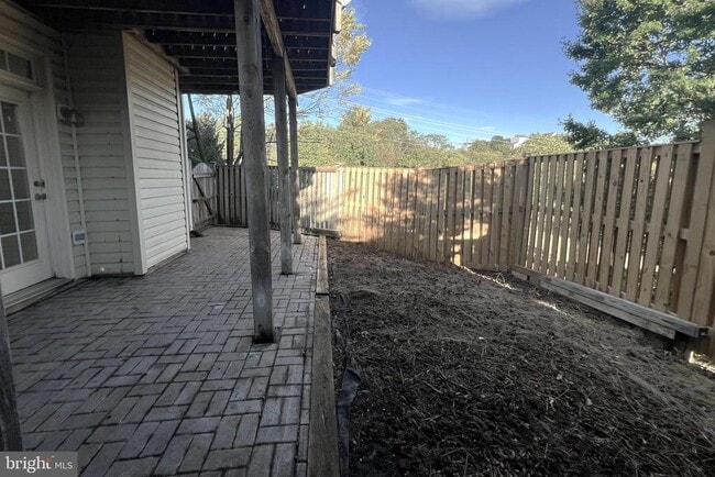 Building Photo - 13611 Acorn Hunt Pl