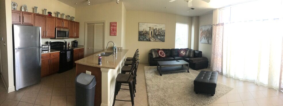 Building Photo - 1510 9th St