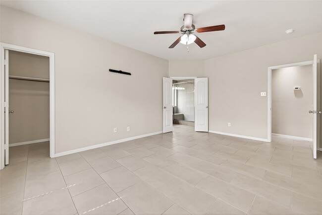 Building Photo - 19339 Vermillion Ct