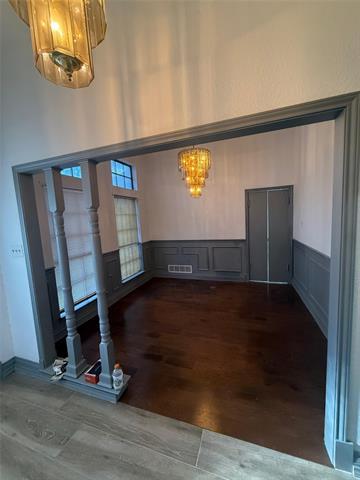 Building Photo - 1009 Village Wood Ct