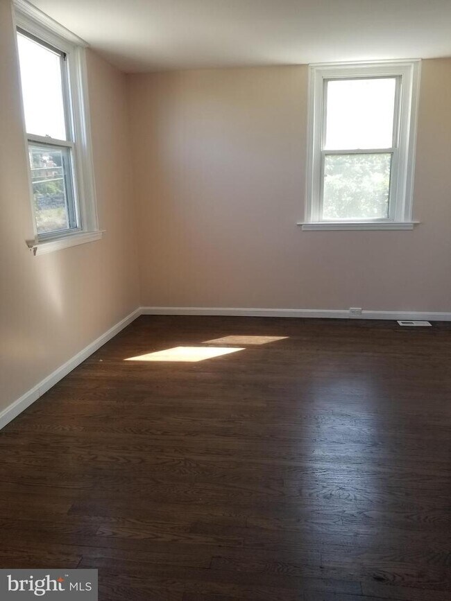 3612 Annapolis Rd 3612 Annapolis Rd Halethorpe MD 21227 Apartment