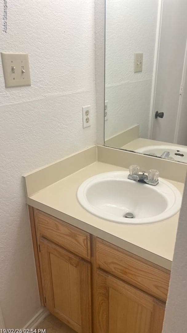 Building Photo - 237 Minnie Dr Arlington, 76012