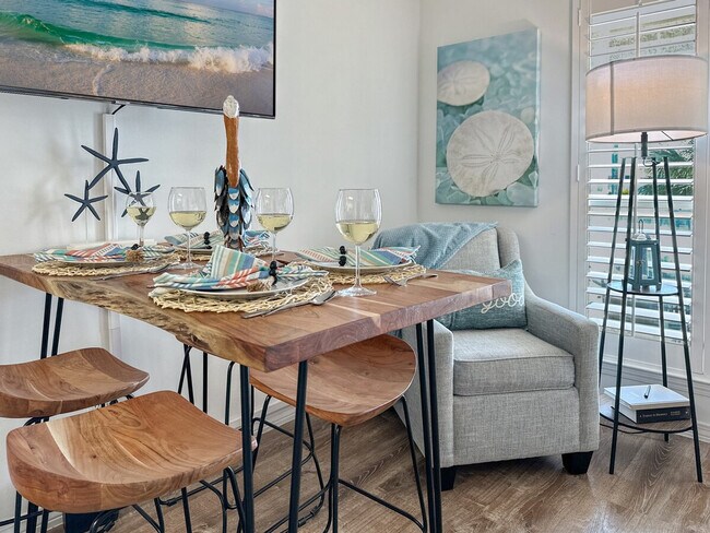 Building Photo - 3191 Scenic Hwy 98