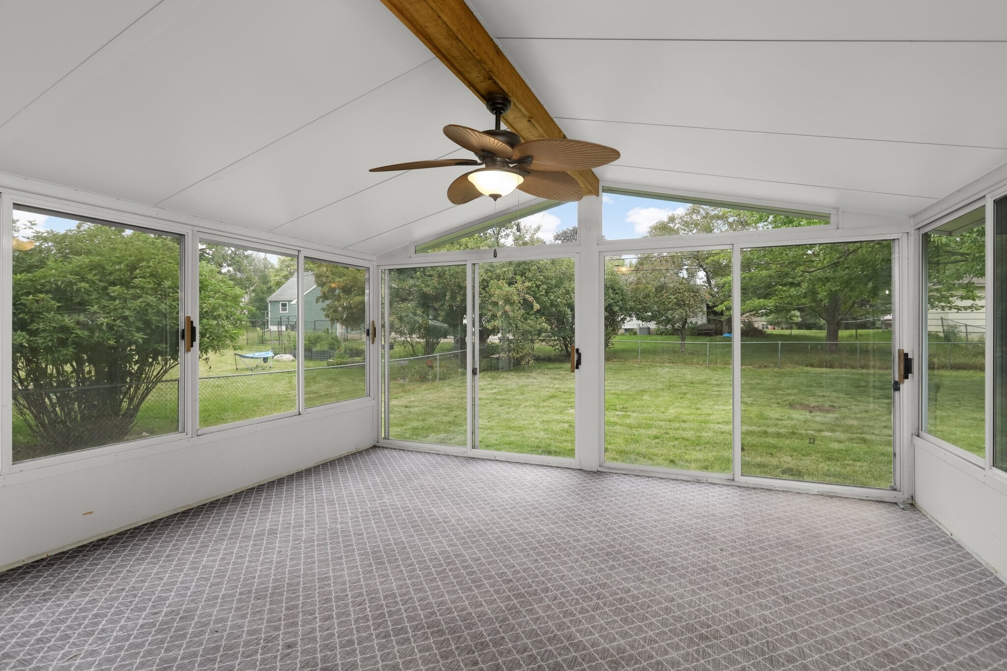 Back Porch - 2808 Aglen St