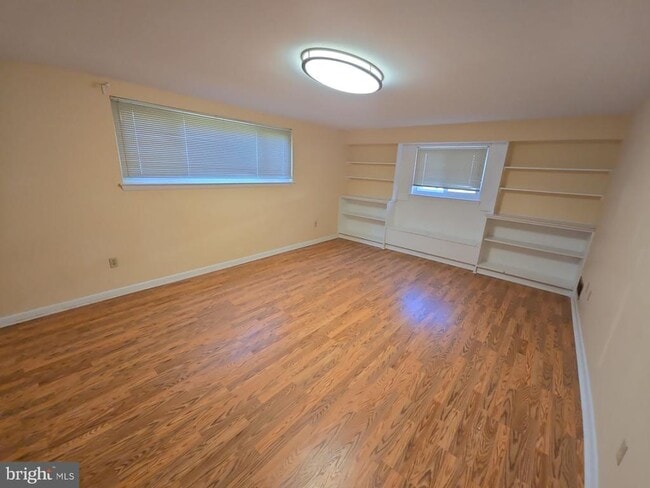 Building Photo - 1615 Ladd St
