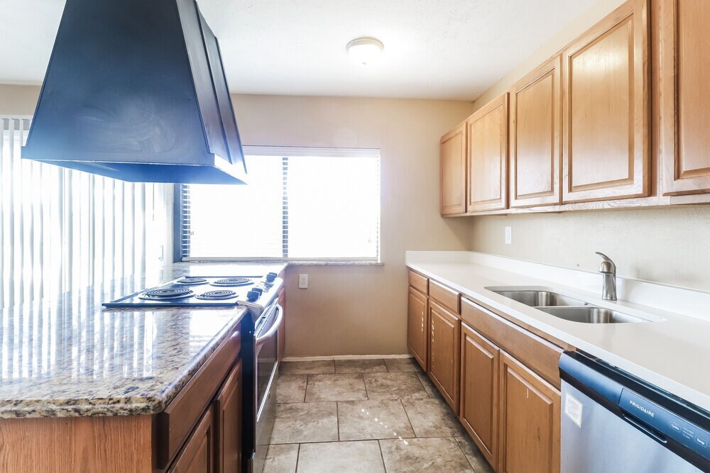 Building Photo - 7522 Christie Ln