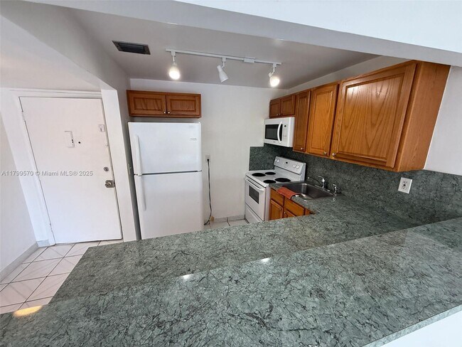Building Photo - 17101 NW 57th Ave