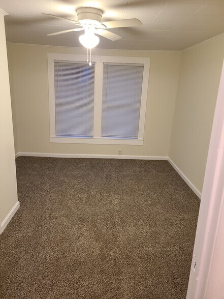 Building Photo - 614 Florida Ave