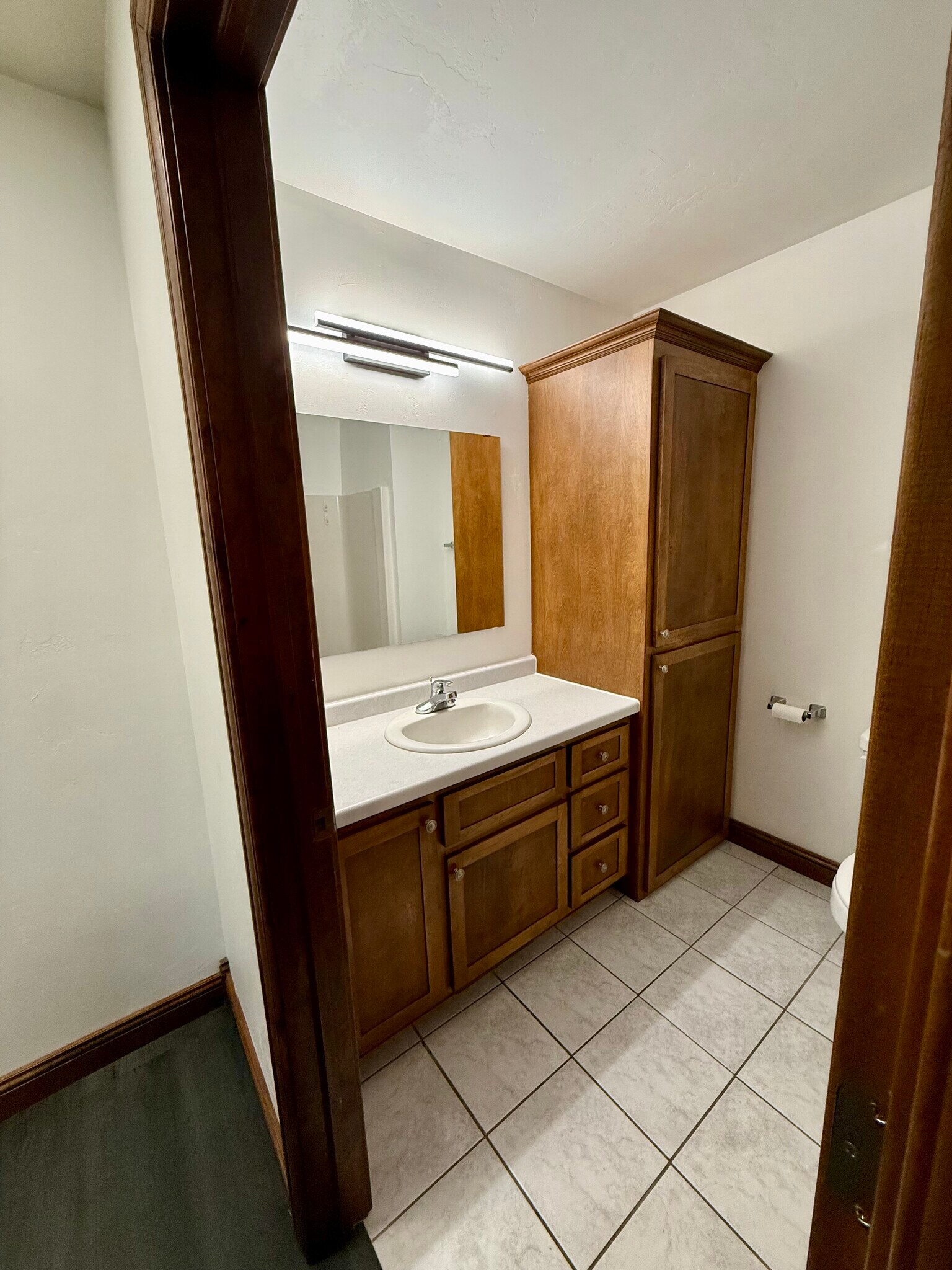 Building Photo - 707 Edge Point Ct