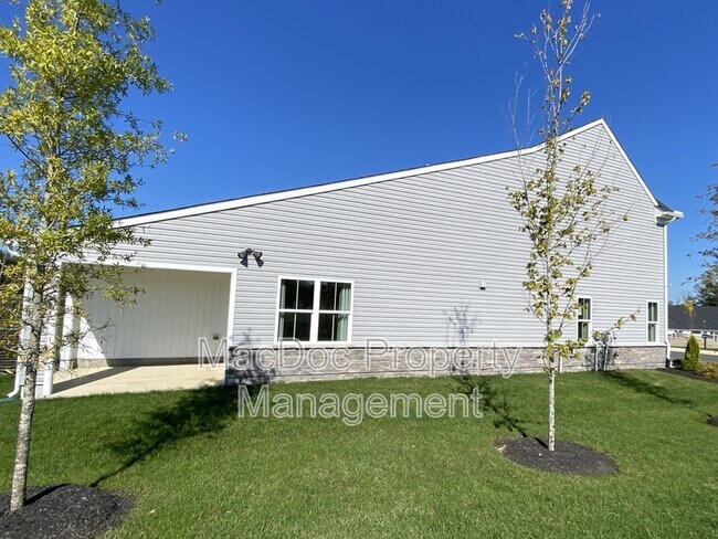 Building Photo - 18422 Centennial Cir