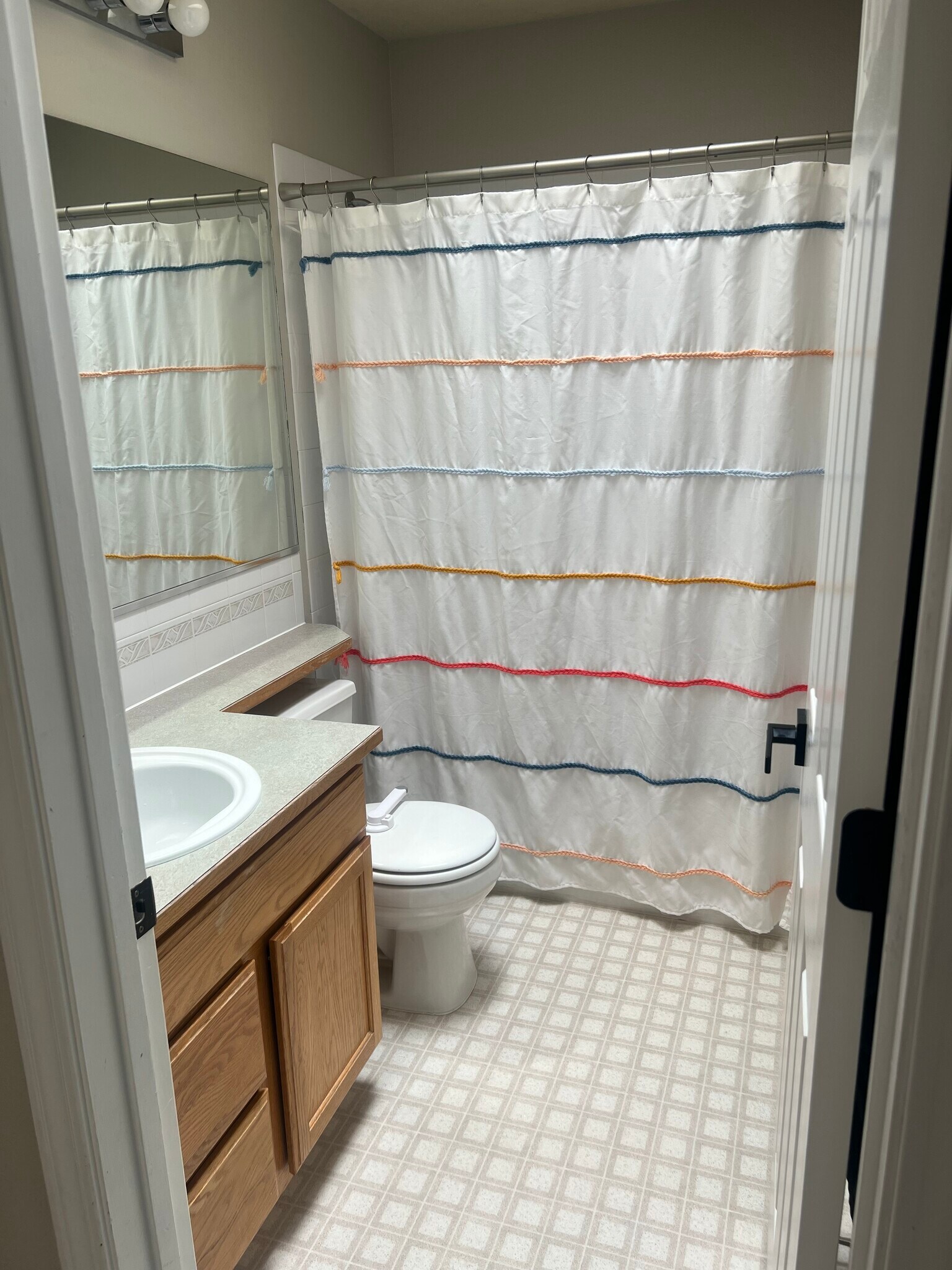 Upstairs Bathroom - 526 E Blackhawk Dr