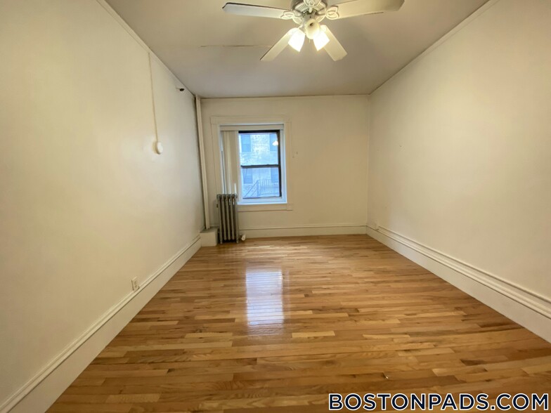 Building Photo - 91 Westland Ave