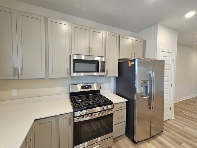 Building Photo - 1522 Yellowwood Ct