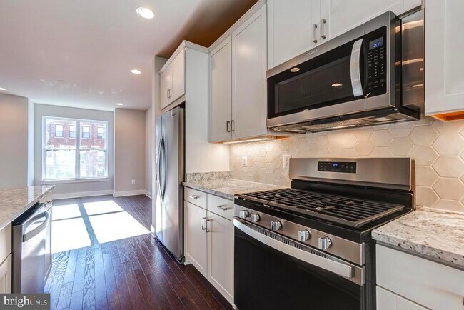 Building Photo - 22954 Sullivans Cove Sq