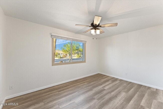 Building Photo - 1921 E Laguna Dr