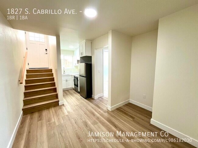 Building Photo - 1827 S Cabrillo Ave