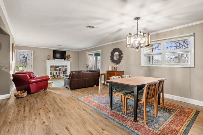 Building Photo - 3 Bedroom / 2.5 Bath Home ? Johnson City, TN