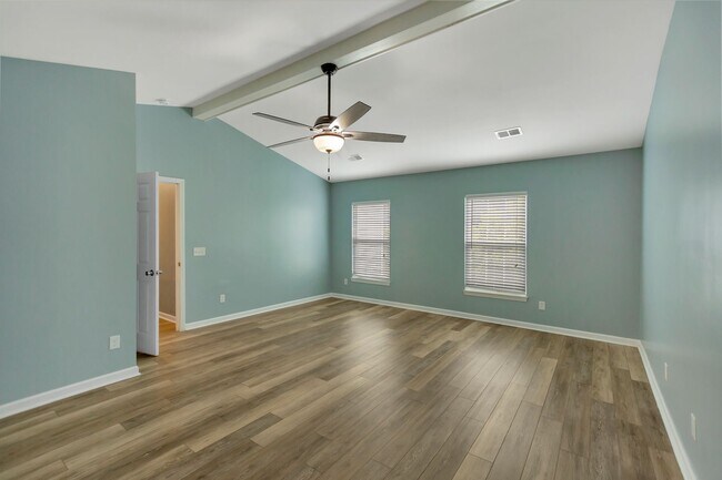 Building Photo - Spacious Cane Bay Home with Pond Views!