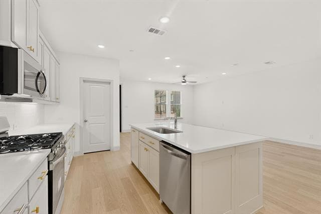 Building Photo - 8852 Magnet Dr